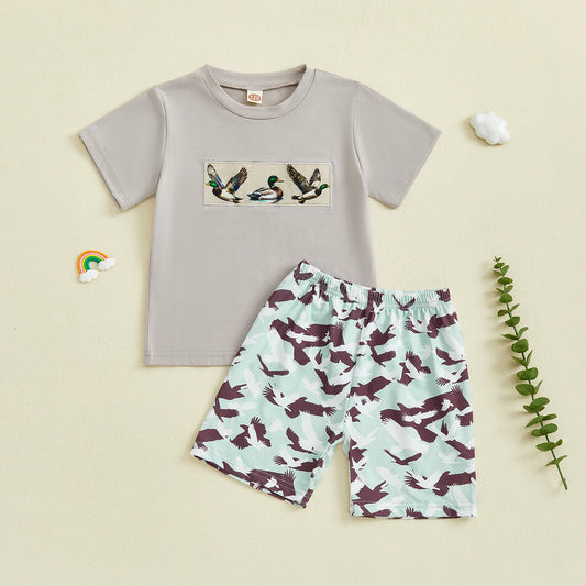 Boys Clothing Set with Cute Animal Embroidery Round Neck Short Sleeve Shirt and Printed Shorts for a Stylish Summer Look
